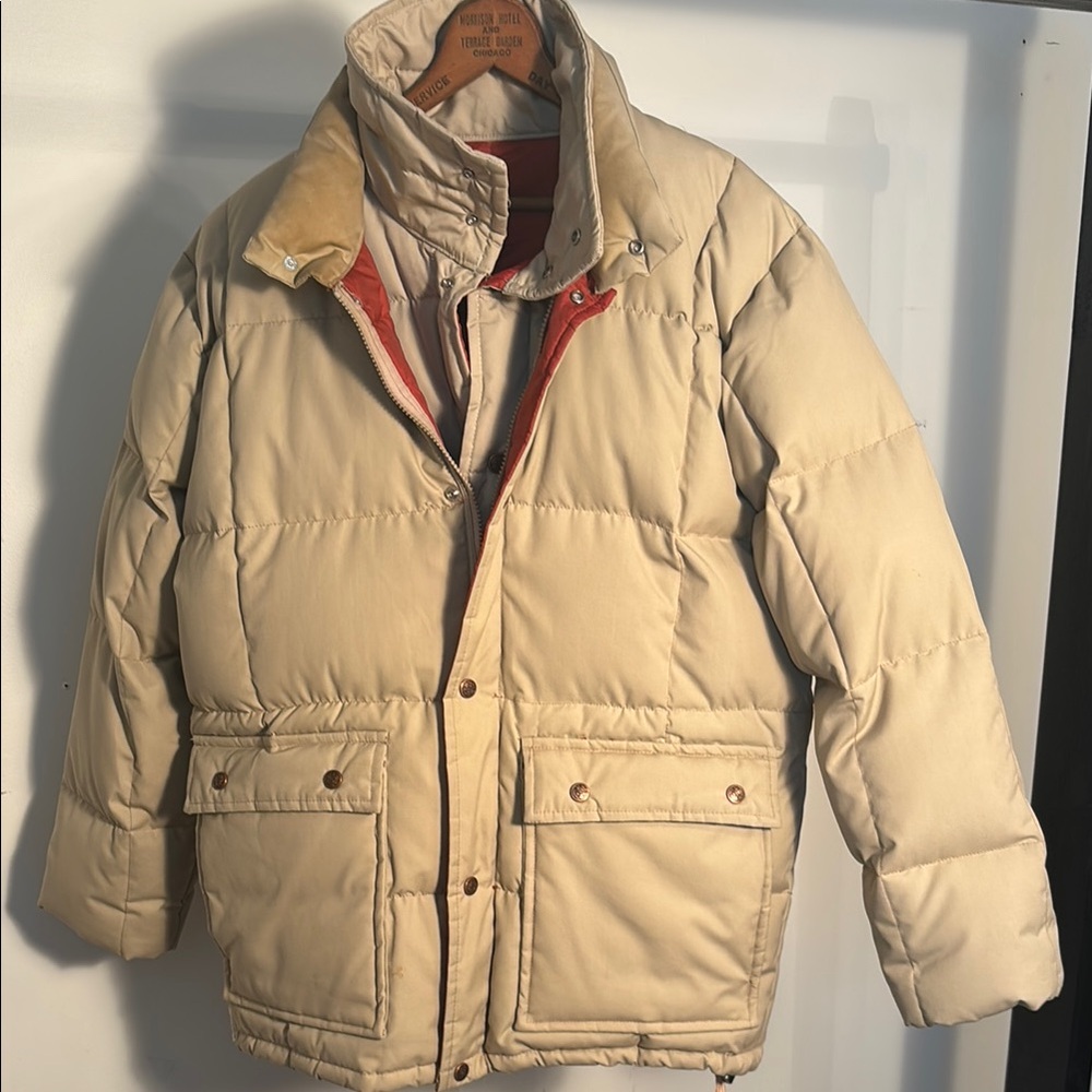Vintage Beige Puffer Jacket with removable inner vest